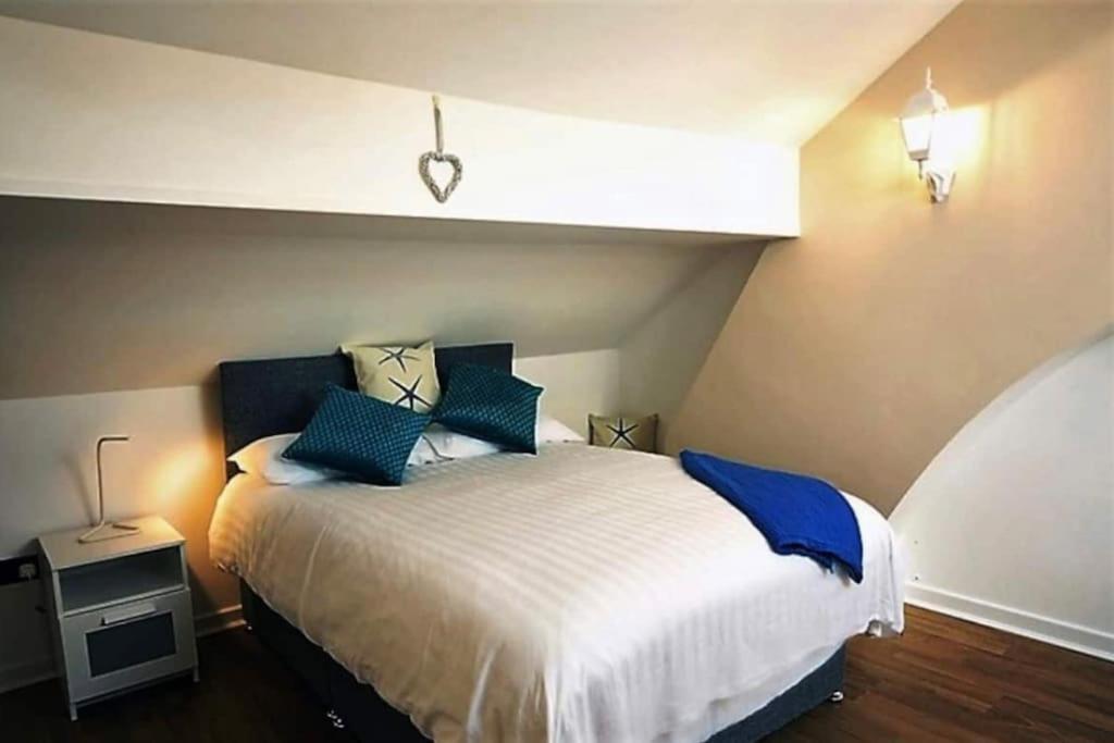 Sunny Seaside Beach House Lytham Centre Sleeps 8 Lytham St Annes Eksteriør billede