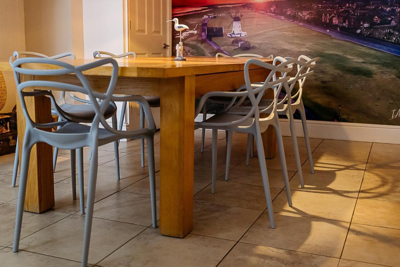 Sunny Seaside Beach House Lytham Centre Sleeps 8 Lytham St Annes Eksteriør billede